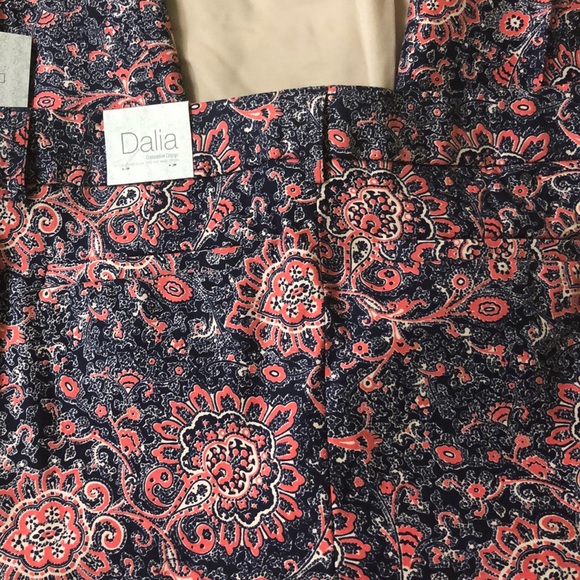 Cute and colorful ankle pants (New-never worn) - Picture 5 of 6